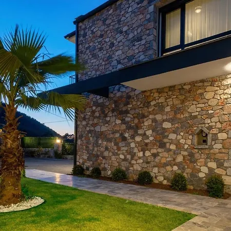 Greenblue - Unique In Nature With A Pool فيلة فتحية