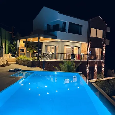 Villa Greenblue - Unique In Nature With A Pool Fethiye